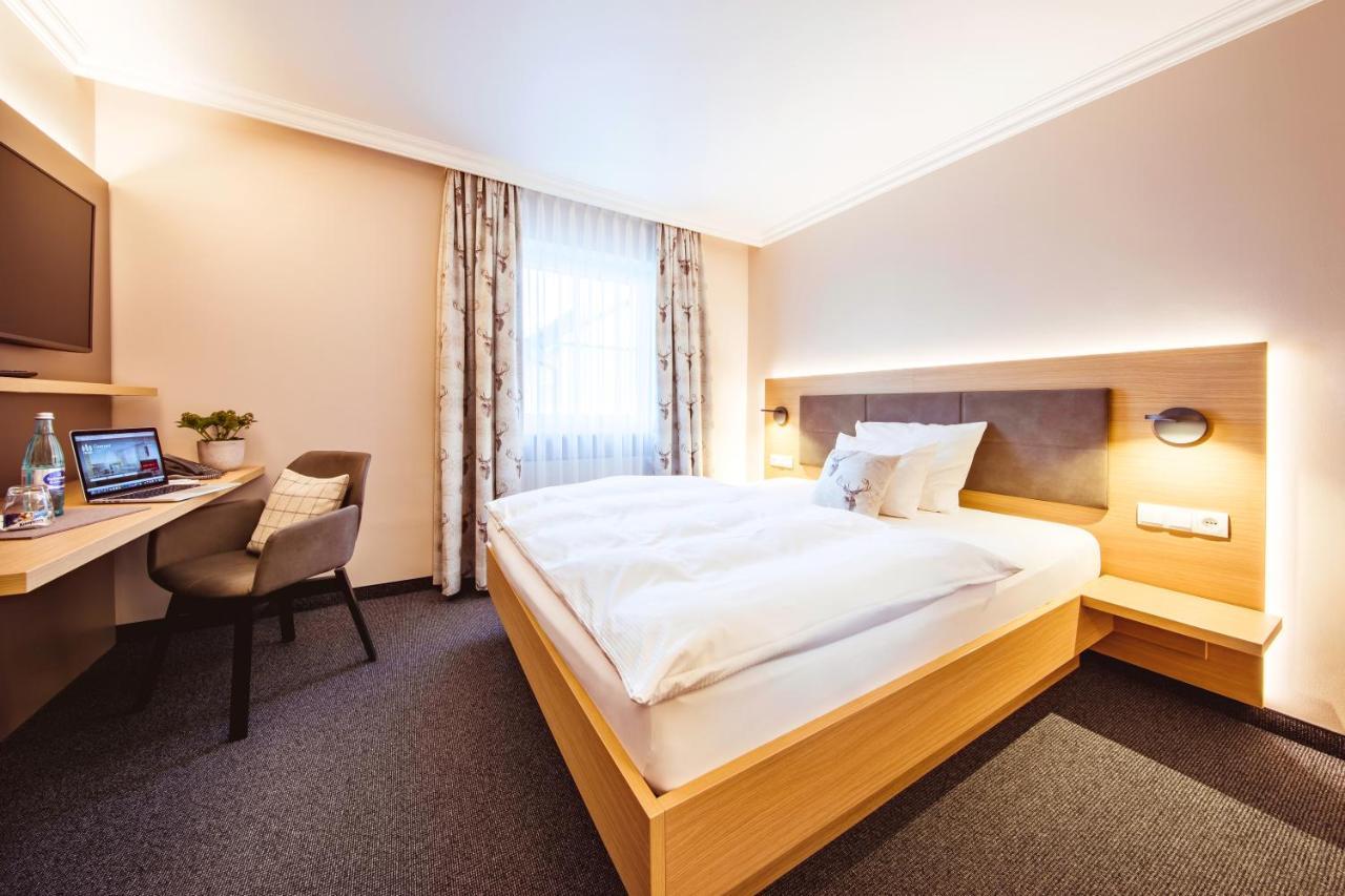 Landgasthof Hotel Gentner Neurenberg Buitenkant foto