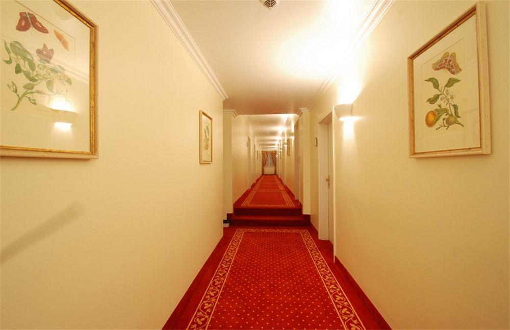 Landgasthof Hotel Gentner Neurenberg Buitenkant foto